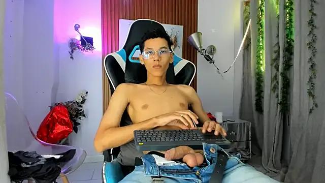 AQUARIUS_x — full naked