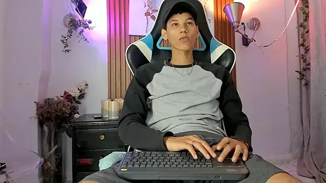 AQUARIUS_x — show cum