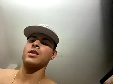 AresAndNikky — Freechat on StripChat