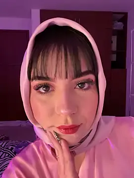 AriaBlush_18 — Freechat on StripChat