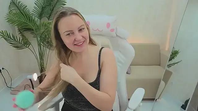 Ariel_Colt — Massage boobs close to cam