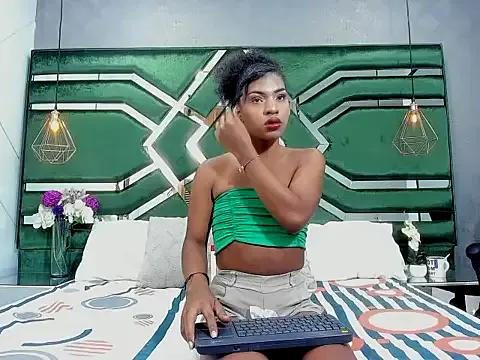 Asshley_Clarkk —  cummmm    cummm my babys