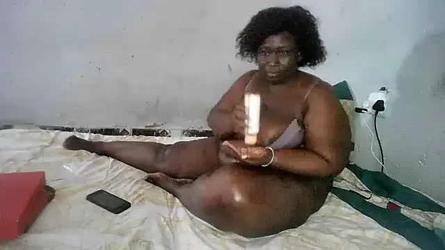 ASSQUEEN37Xx — Make me happy