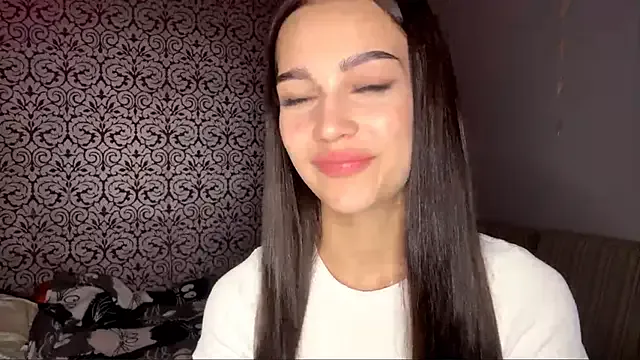 AuraJefcoat — try to lick my fingers 