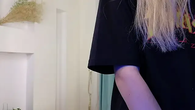 AuroraBless — shake tits