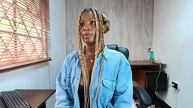 AuroraBrow — bouncing tits