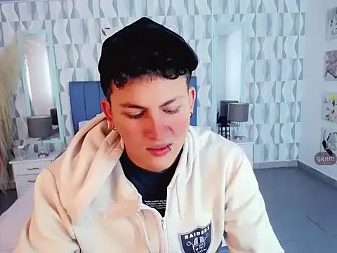 Axel_savage — Hey babe! You look yummy 
