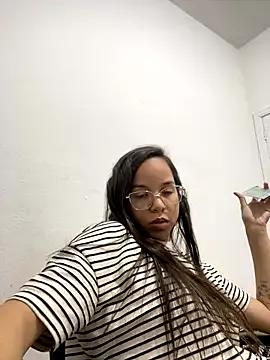 Bab_Angel — Dar um beijo na minha amiga