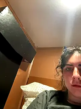 BabygirlSkyeeee — Make me cum