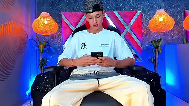 babykey_ — MASTURBATION X10MIN