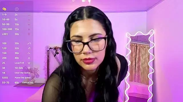 Babyvenu_tay —  cum show + dildo