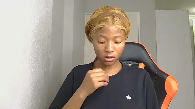 Ballenciaa — squirt+riding dildo