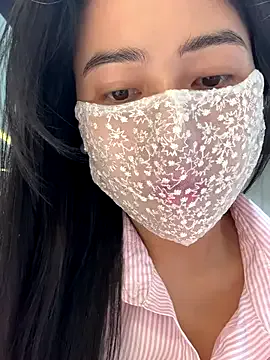 BEAUTIFUL_SOULS — Take off Bra at pulic Mall