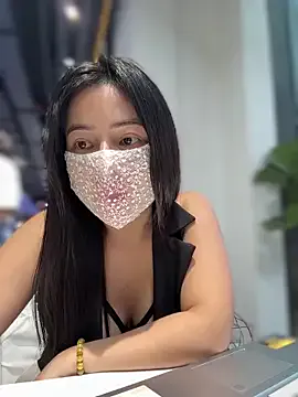 BEAUTIFUL_SOULS — Lost pantie & Fingering me at the Mall