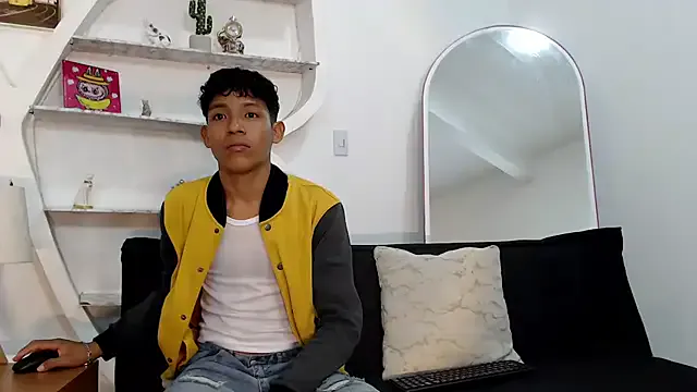 BEAUTY_BOYS1 — SHOW CUM