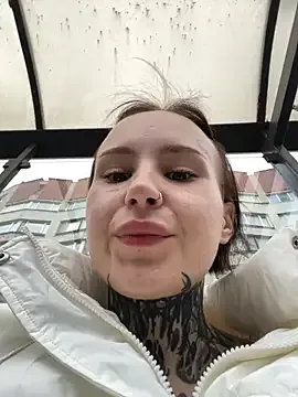 bebabenny — Boobs flash public