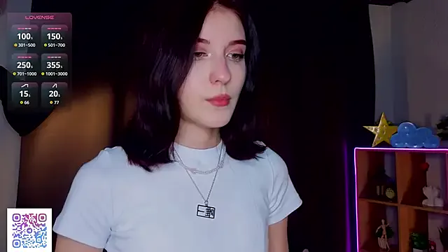 BelindaParbs — Lick my piump lips closely