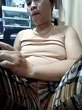 StripChat Bella2k2 is Freechat Bella2k2 — orgasm and squirt