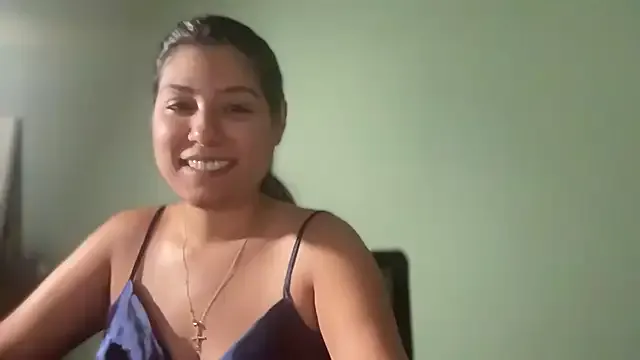 bellababbiii — Oil me up and shower show (TS)