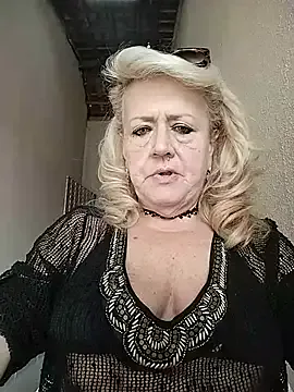 Belladama61 — Chupar os seios