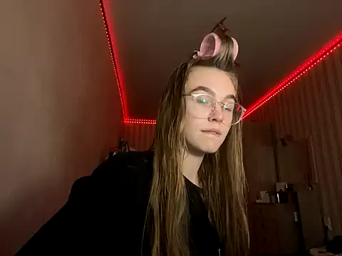 bellameow88 — dears i want to buy a web camera