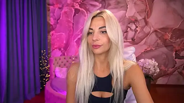 BellaRayyy — change to sexy outfit