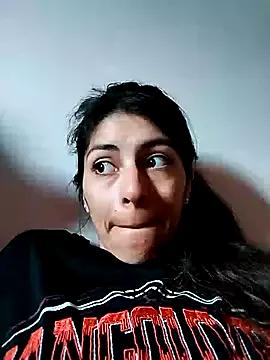 Bellota69- — Me saco la remera