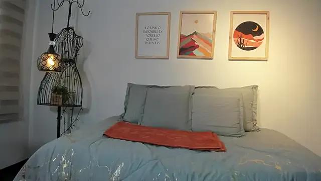 berlin_kitty — kiss, mastuibation