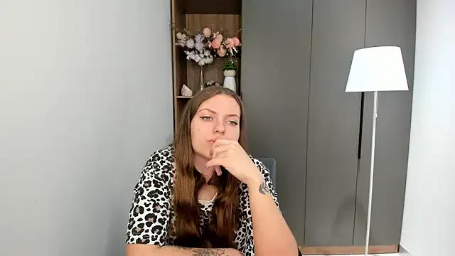 StripChat BernitaHaar is Freechat BernitaHaar — I'll show you a heart with my own hands