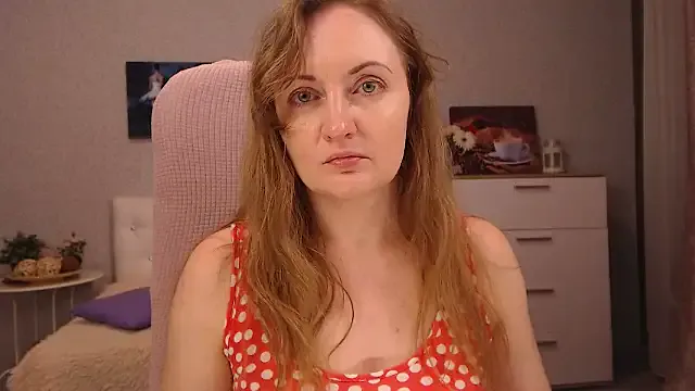 BettyFootFetish — full naked game