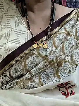 bhuvana_555 — Freechat on StripChat