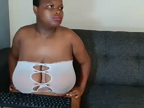 bigboobsHUNNY — fingering