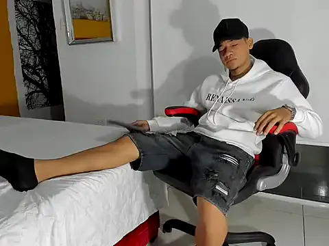 biig_jhons — PLAY MY COCK