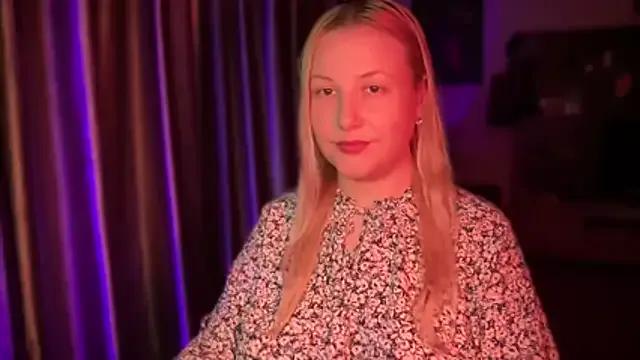 StripChat BikiHellena is Freechat BikiHellena — Freechat on StripChat