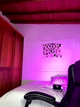 StripChat Bleer_Rousse is Freechat Bleer_Rousse — without clothes and all oil