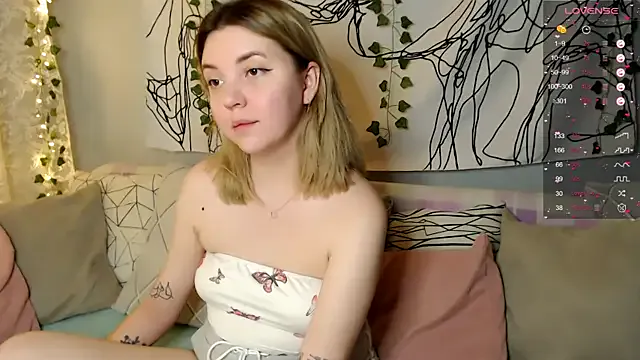 Blonde_Barbie — squirt