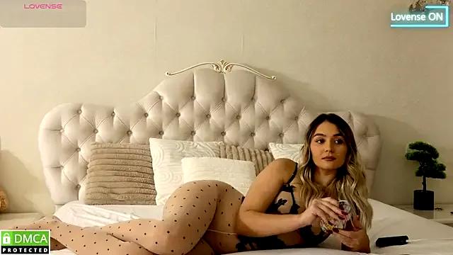 StripChat BlondeAnnia_ is Freechat BlondeAnnia_ — Make this body shaking as bad as you can