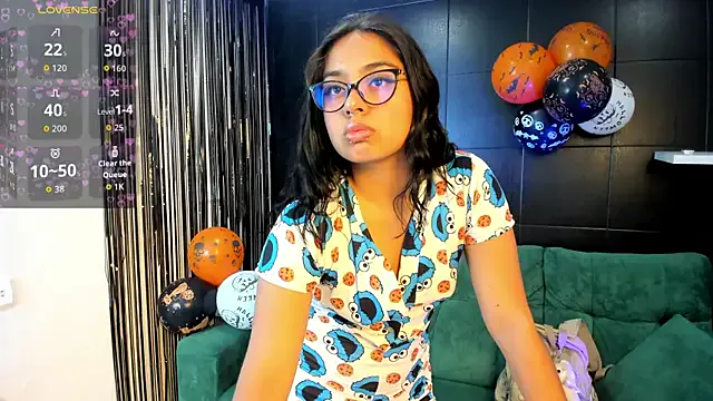 Bonnie_cosmic — full naked pinche hard  my nipples