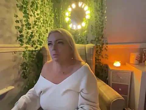 BonnyDesire — New Model - Show me some love 
