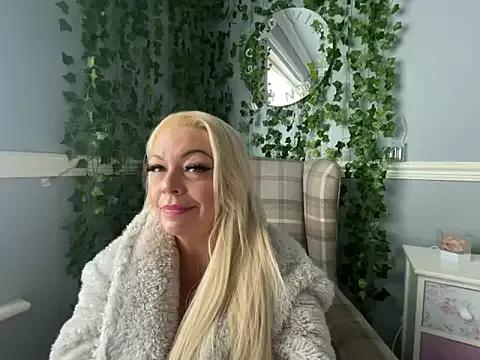 BonnyDesire — Freechat on StripChat