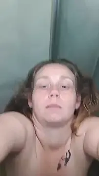 BossChick1625 — Let's make it wet... Make me cum
