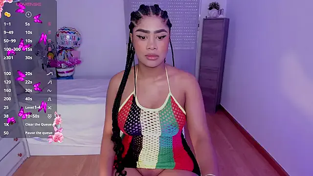 briana_walker — fingers in pussy