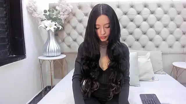 BrianaCleyton — Take off bra 