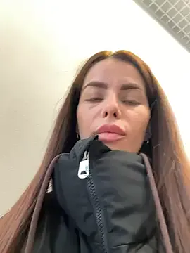 Brilliant-Dew-Kiss — Play with my natural tits