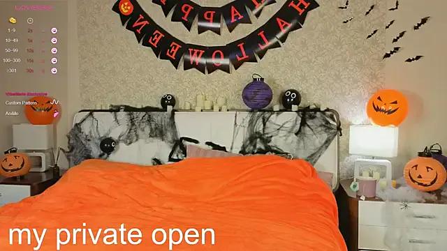 StripChat Brittney_Shaw is Private Brittney_Shaw — flash boobs
