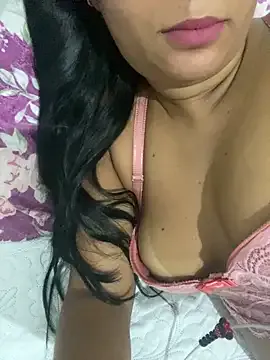 Brunamorenago — Freechat on StripChat