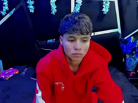 Bruno_Cruzz — Freechat on StripChat