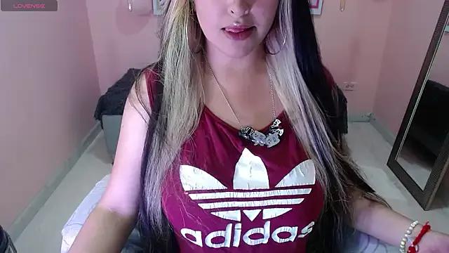 Bunny_poison — sexy dance + spank boobs 