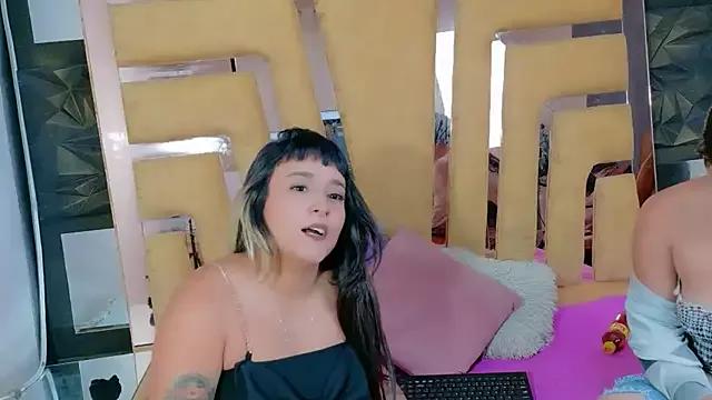 CailinANDrouse — oil Show