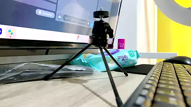 Cami_Boobss — Controlmytoyx155seg + squirt hard